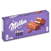Bizcocho con relleno con cacao y recubierto con chocolate Milka 150 g